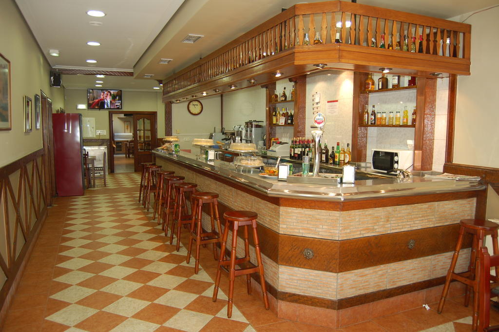 Bar Pensión Restaurante Bidasoa Irun Exterior foto